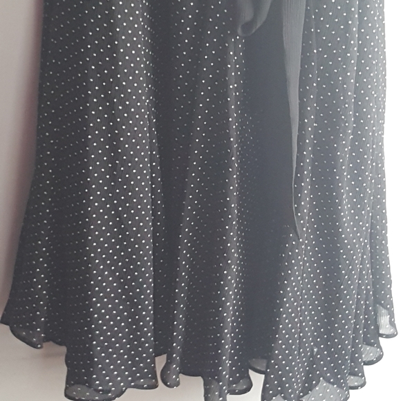 Beautiful Chiffon Black and White Polka Dot dress excellent condition - Picture 8 of 8